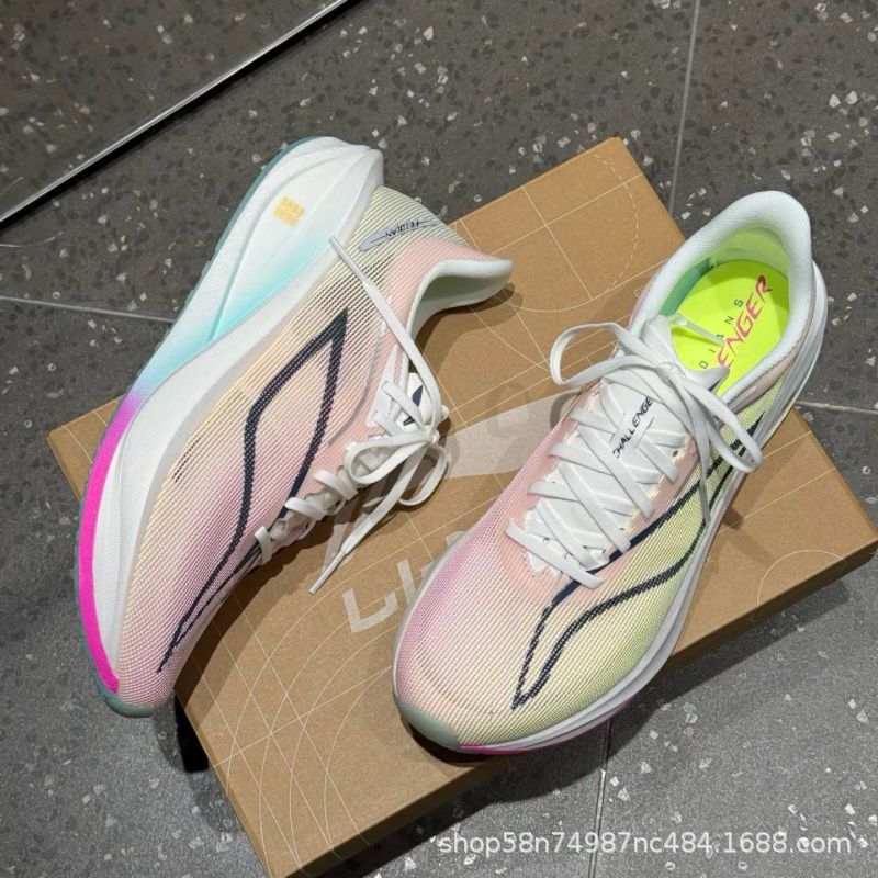 أحذية رياضية رجالية جديدة خفيف - مراجعة Men'S Training Shoes وسعره